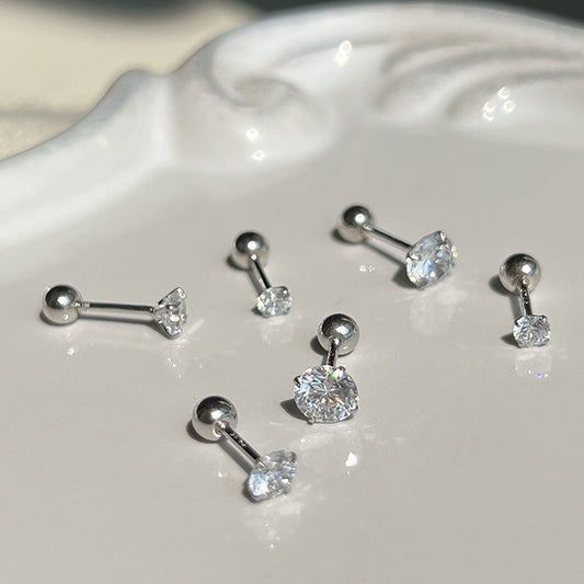 Stud Earrings Women's ear piercings are simple and small.